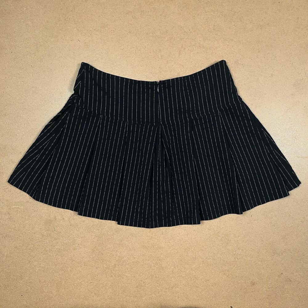 Vintage Lip Service Gangsta Pranksta Pinstripe Black Mini Skirt Medium Y2K Goth - Picture 6 of 15